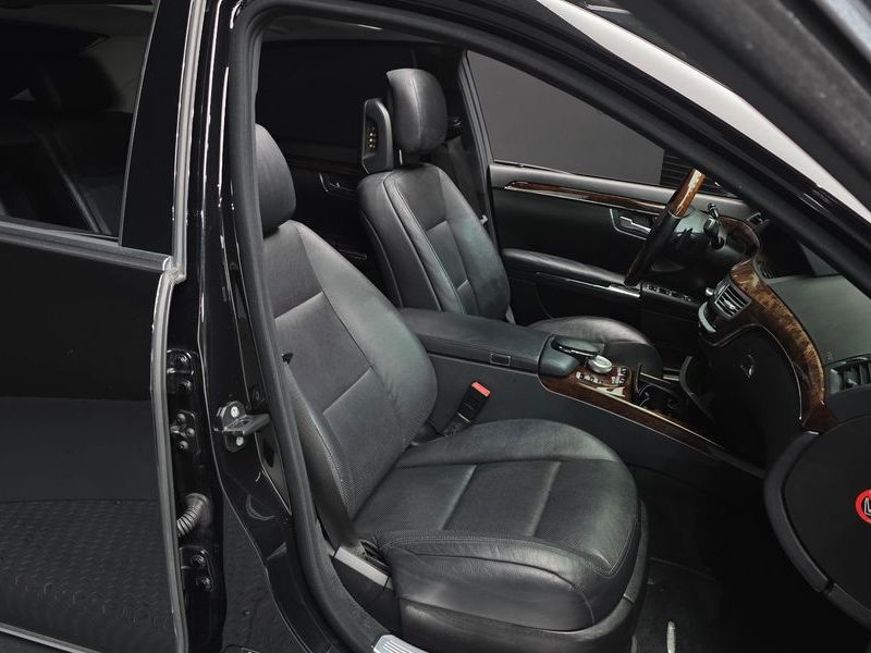 2012 Mercedes-Benz S-Class S500L BlueEFFICIENCY 4MATIC photo 12