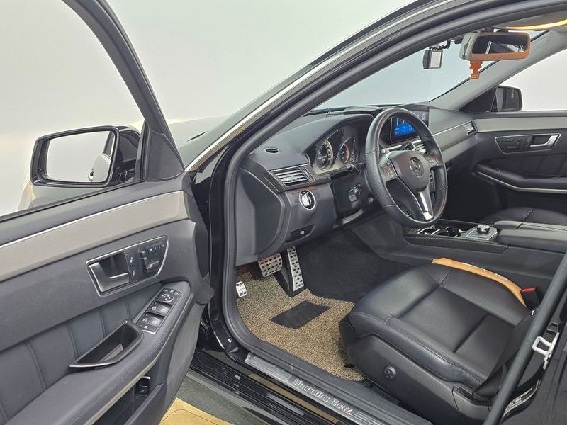 2013 Mercedes-Benz E-Class E220 CDI Avantgarde photo 10
