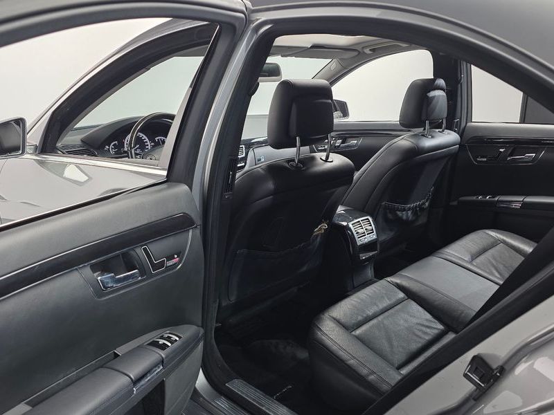 2012 Mercedes-Benz S-Class S350 BlueTEC photo 17