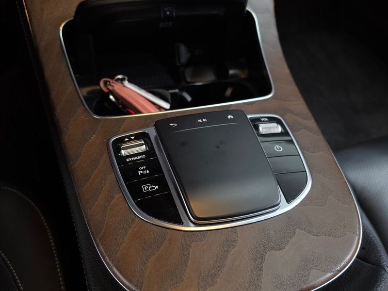 2021 Mercedes-Benz E-Class E300e 4MATIC Exclusive photo 20