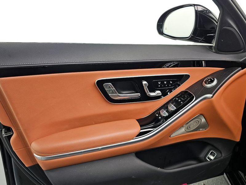 2022 Mercedes-Benz S-Class S350 d photo 24