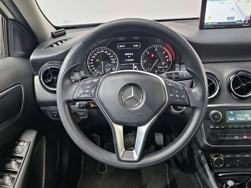 2014 Mercedes-Benz A-Class A200 CDI photo 12