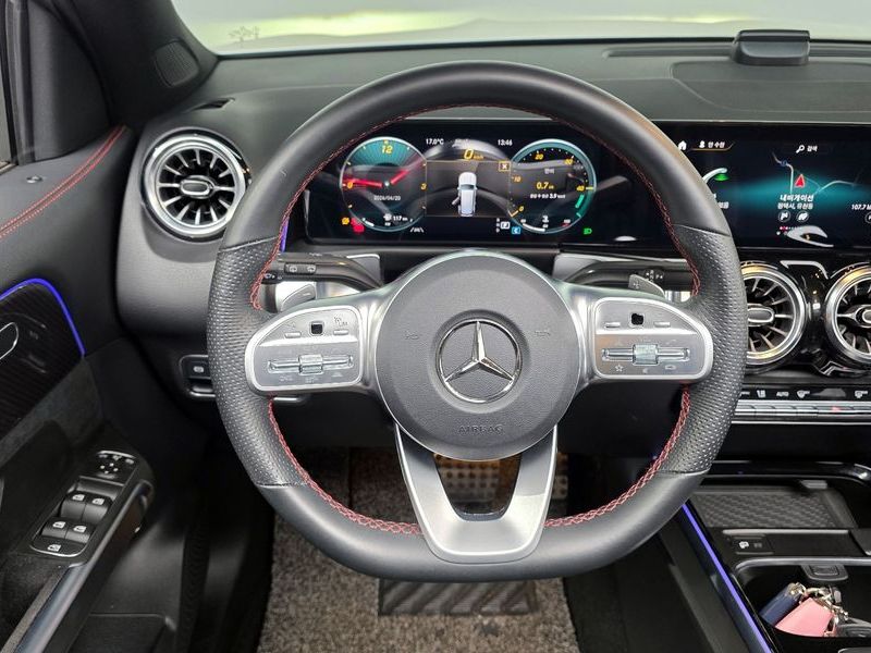 2021 Mercedes-Benz B-Class GLB250 4MATIC photo 13