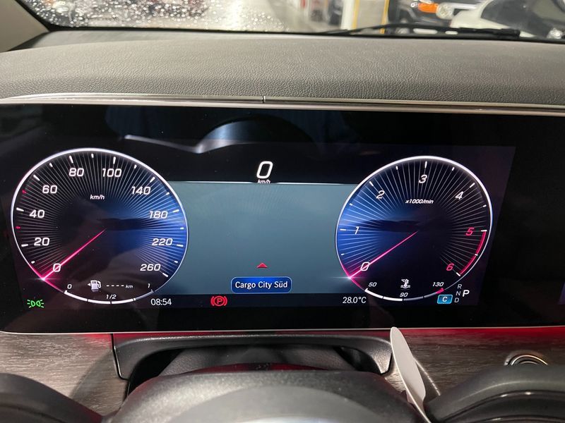 2025 Mercedes-Benz CLA V300 CDI W447 photo 8