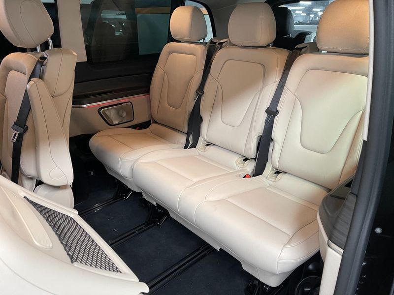 2025 Mercedes-Benz CLA V300 CDI W447 photo 11