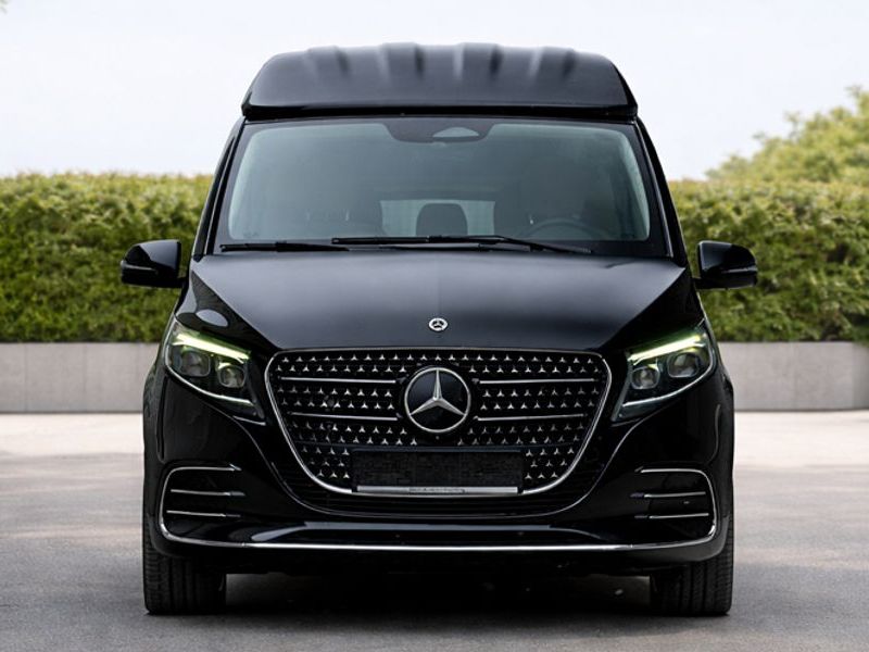 2025 Mercedes-Benz CLA V300 CDI W447 photo 12