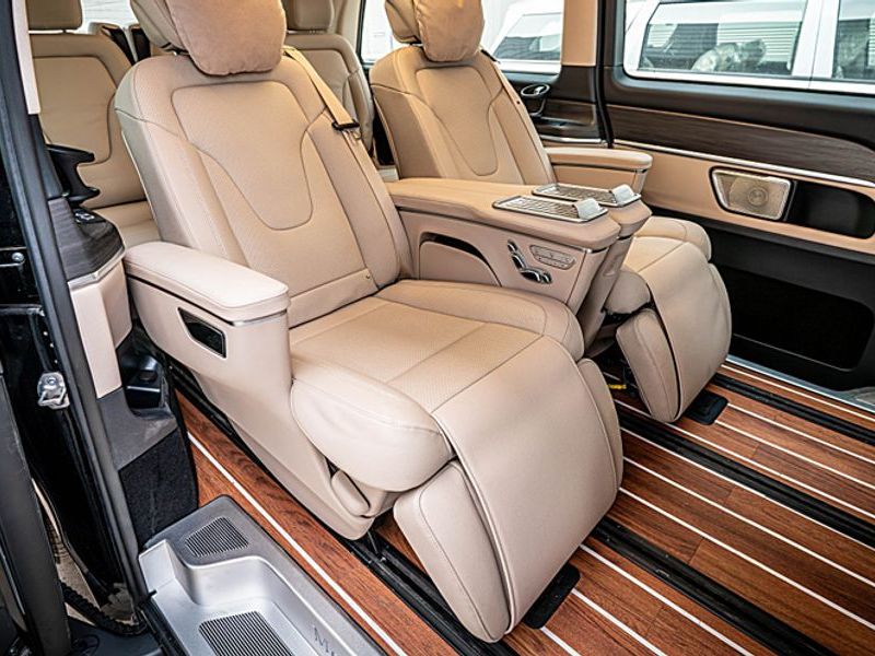 2025 Mercedes-Benz CLA V300 CDI W447 photo 19
