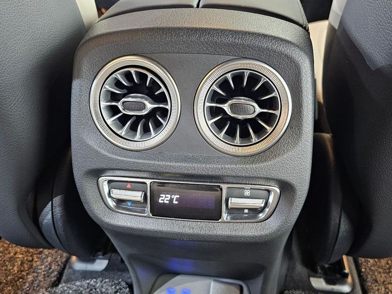 2026 Mercedes-Benz CLA G450d photo 30