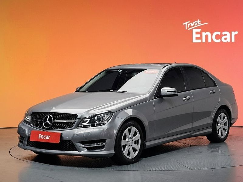 2013 Mercedes-Benz C-Class C200 CGI Avantgarde Style Package photo 1