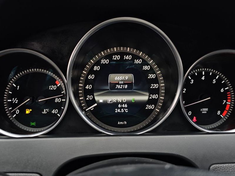 2013 Mercedes-Benz C-Class C200 CGI Avantgarde Style Package photo 8