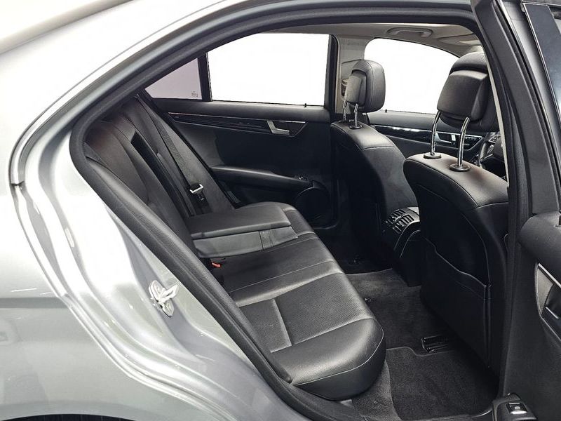 2013 Mercedes-Benz C-Class C200 CGI Avantgarde Style Package photo 11