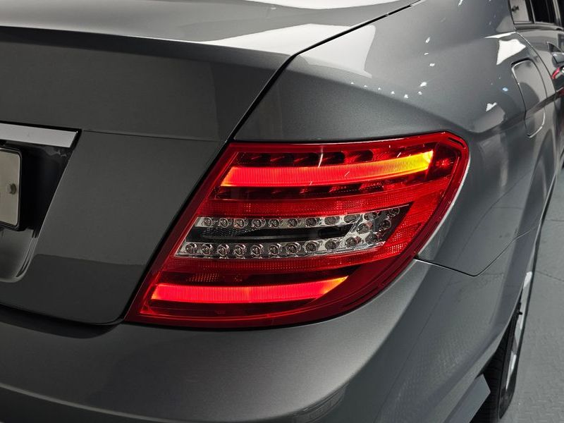 2013 Mercedes-Benz C-Class C200 CGI Avantgarde Style Package photo 23