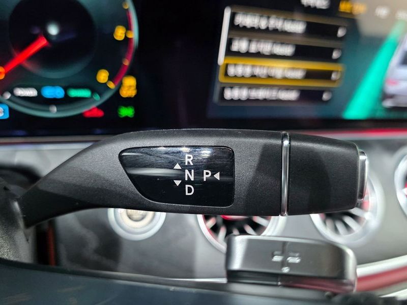 2022 Mercedes-Benz S-Class CLS300d 4MATIC photo 9