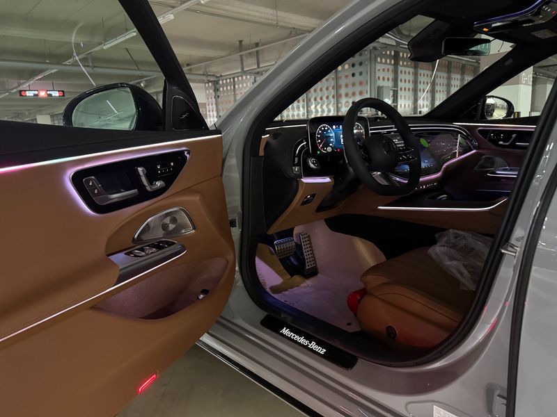 2026 Mercedes-Benz E-Class E300 4MATIC AMG Line photo 14