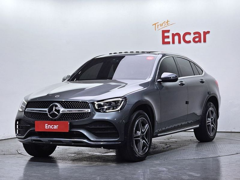 2022 Mercedes-Benz C-Class GLC300e 4MATIC Coupe photo 1
