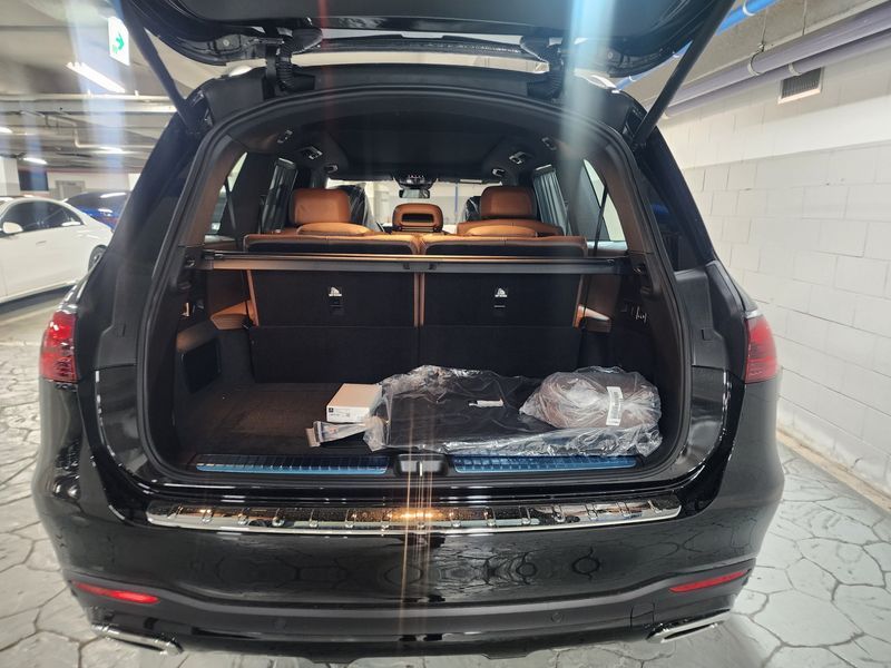 2026 Mercedes-Benz S-Class GLS450d 4MATIC photo 10