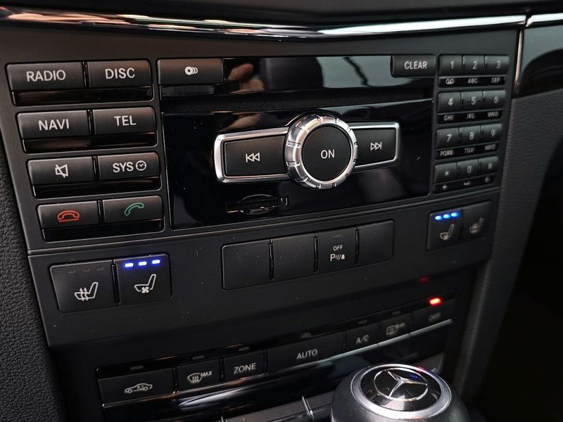 2013 Mercedes-Benz E-Class E350 Coupe photo 17