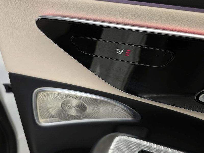 2026 Mercedes-Benz E-Class E300 4MATIC AMG Line photo 19