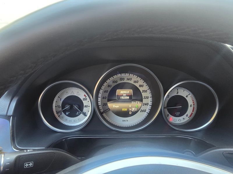 2014 Mercedes-Benz E-Class E220 CDI Avantgarde photo 8
