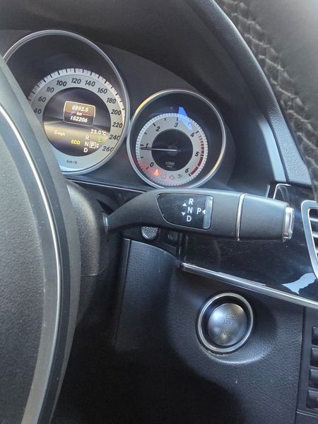 2014 Mercedes-Benz E-Class E220 CDI Avantgarde photo 9