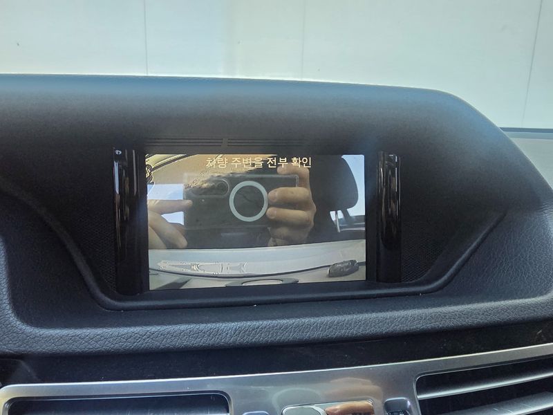 2014 Mercedes-Benz E-Class E220 CDI Avantgarde photo 16