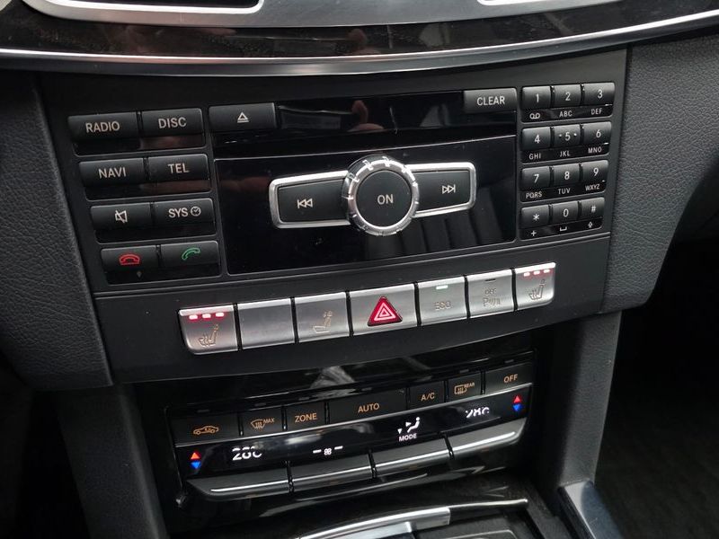 2014 Mercedes-Benz E-Class E220 CDI Avantgarde photo 16