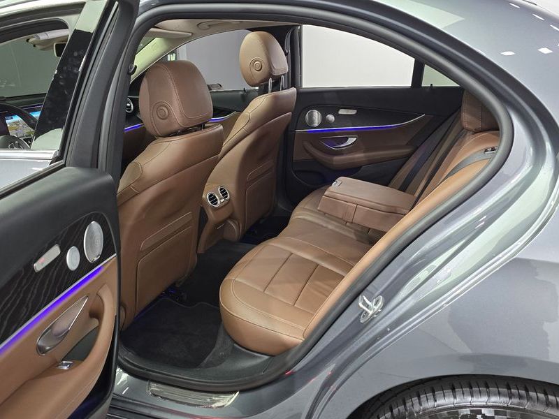 2019 Mercedes-Benz E-Class E300 4MATIC Avnatgarde photo 12