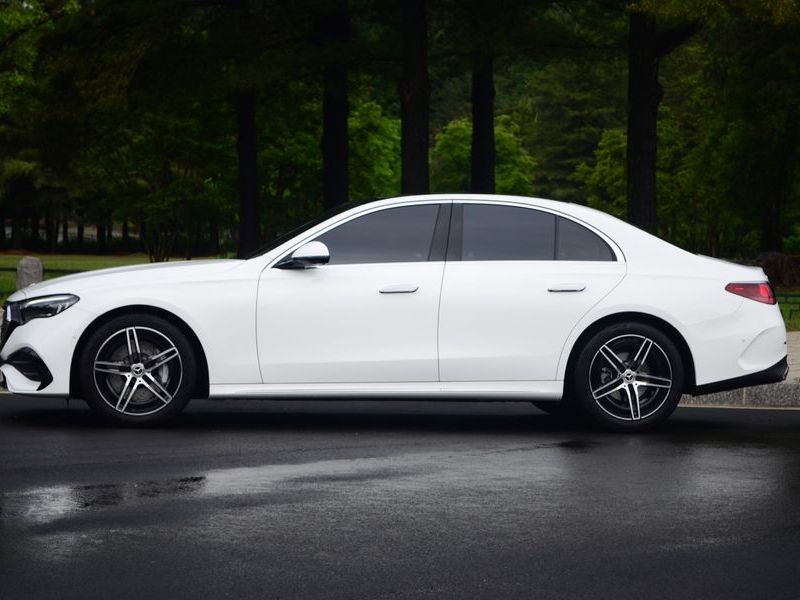 2026 Mercedes-Benz E-Class E200 AMG Line photo 19