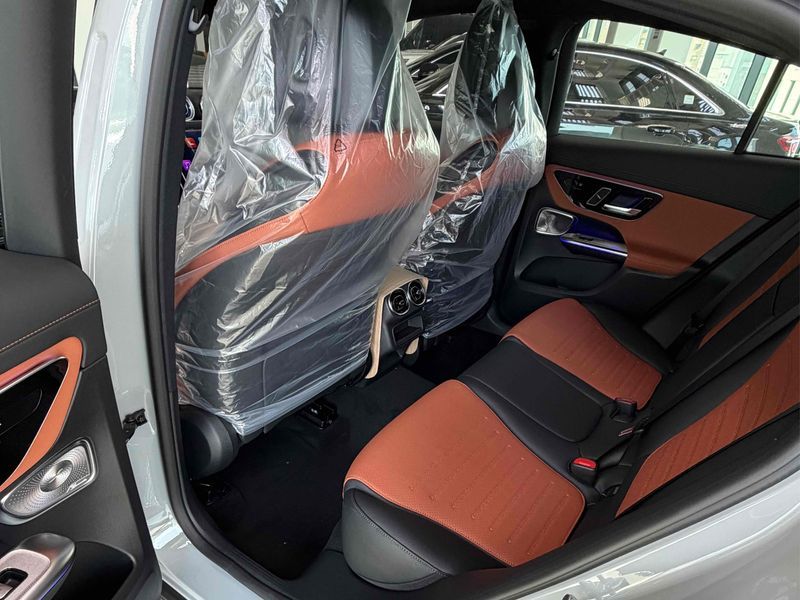 2026 Mercedes-Benz C-Class GLC300 4MATIC Coupe photo 7