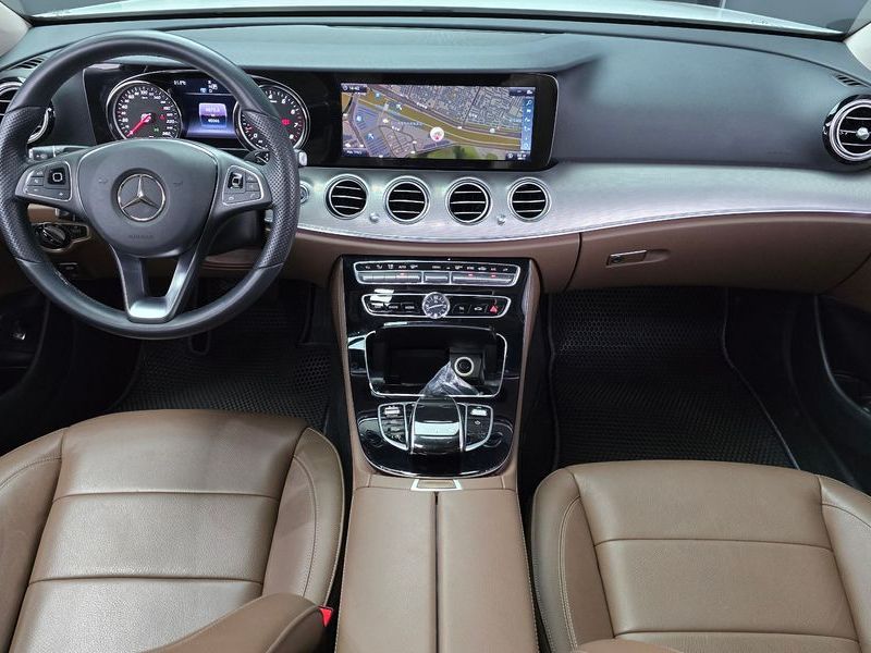 2018 Mercedes-Benz E-Class E200 Avantgarde photo 7