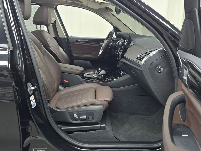 2022 BMW X3 xDrive 20d photo 11