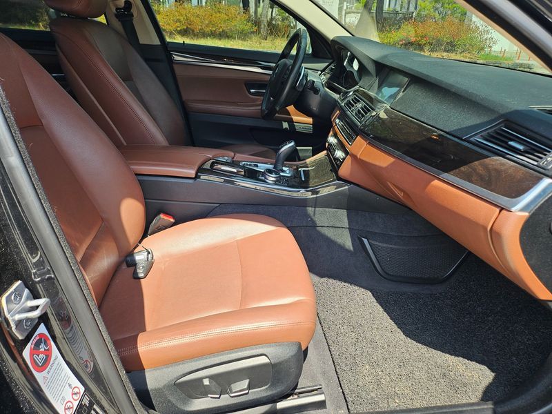 2014 BMW 5 Series 528i xDrive photo 14