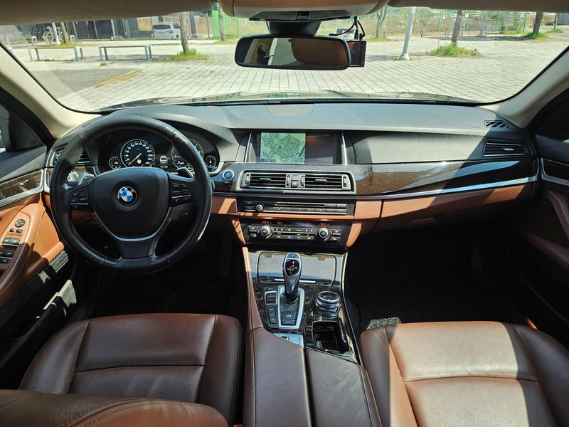 2014 BMW 5 Series 528i xDrive photo 17