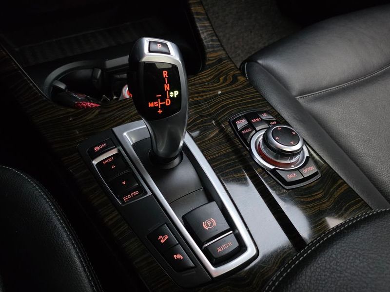 2014 BMW X3 xDrive 20d High photo 9