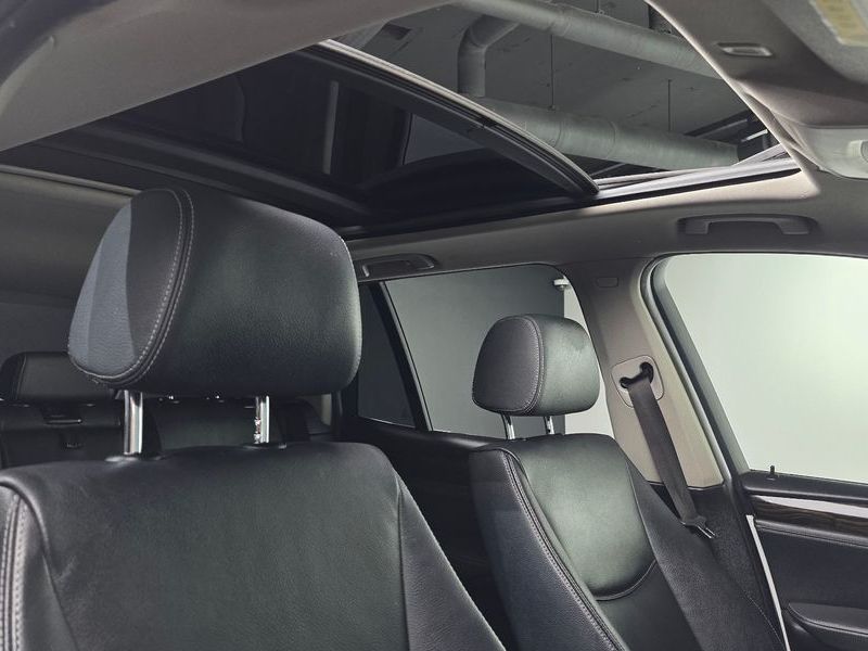 2014 BMW X3 xDrive 20d High photo 18