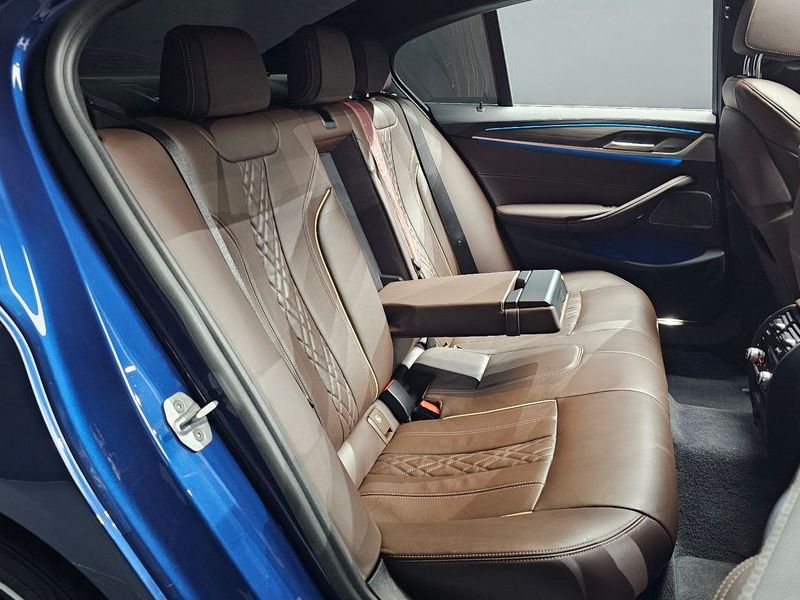 2021 BMW 5 Series 530e M Sport photo 12