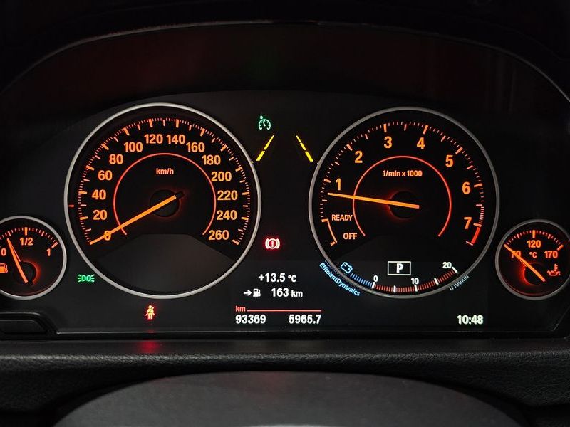 2017 BMW 3 Series 320i M Sport photo 8