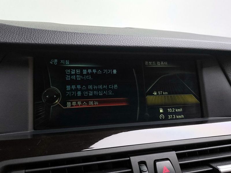 2013 BMW 5 Series 528i photo 16