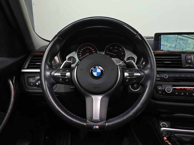 2014 BMW 3 Series 320d photo 12
