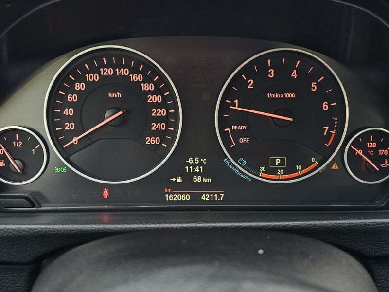 2013 BMW 3 Series 328i photo 8