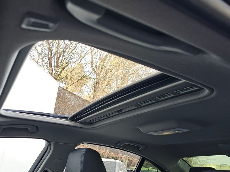 2013 BMW 3 Series 328i photo 16