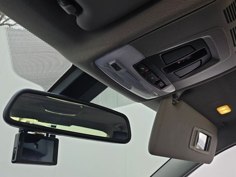 2013 BMW 3 Series 328i photo 19