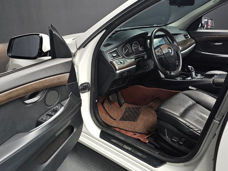 2013 BMW 5 Series GT ED Edition photo 11