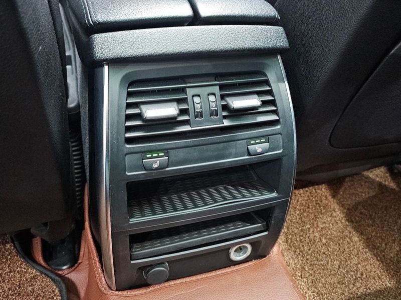 2013 BMW 5 Series GT ED Edition photo 18