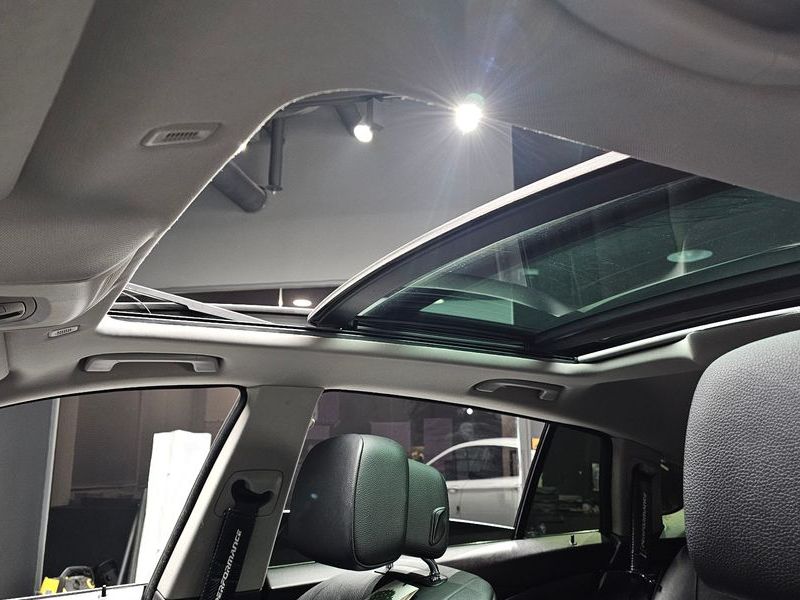 2013 BMW 5 Series GT ED Edition photo 19