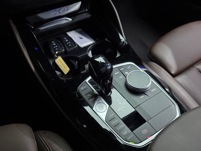 2023 BMW X4 xDrive20i M Sports Pro photo 9
