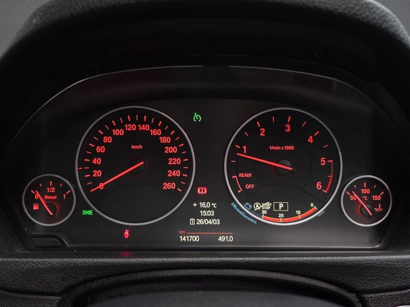2014 BMW 3 Series 320d photo 8