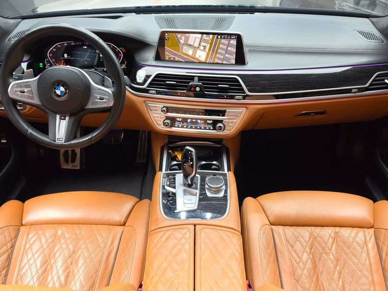 2021 BMW 7 Series 740Li xDrive M Sport Package photo 7