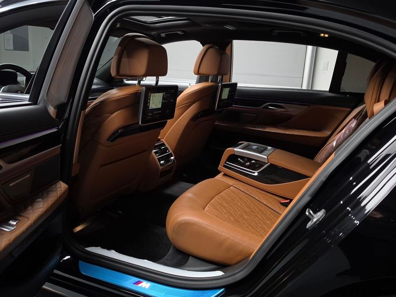 2021 BMW 7 Series 740Li xDrive M Sport Package photo 11