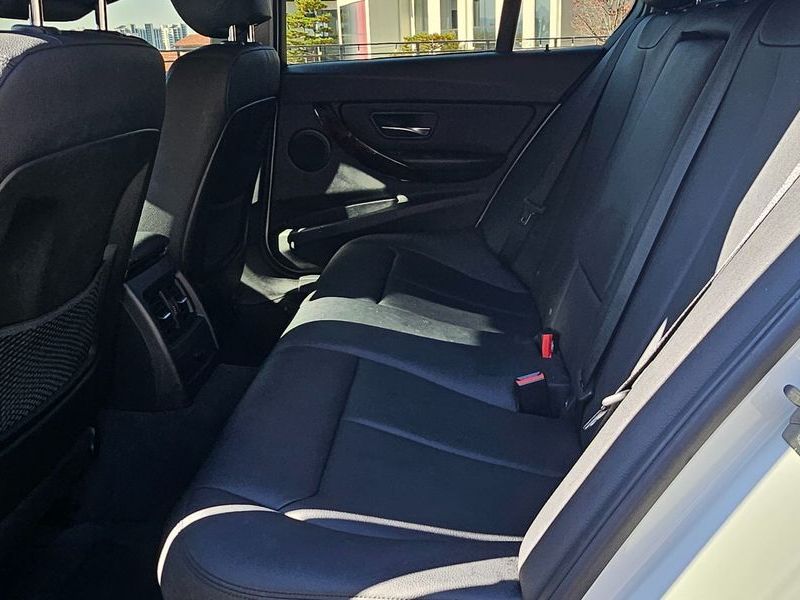 2013 BMW 3 Series 320d xDrive photo 20